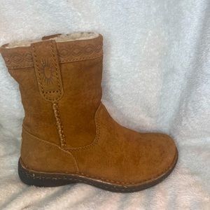 New Girl’s UGG shearling boots